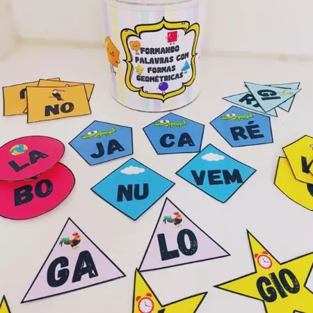 Formando Palavras com Formas Geométricas | Educação Infantil | PDF para Imprimir
